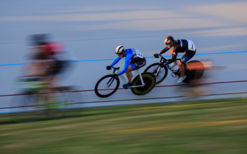 track cyclist sprint